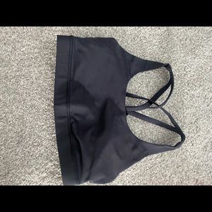 Lululemon black strappy back sports bra size 6